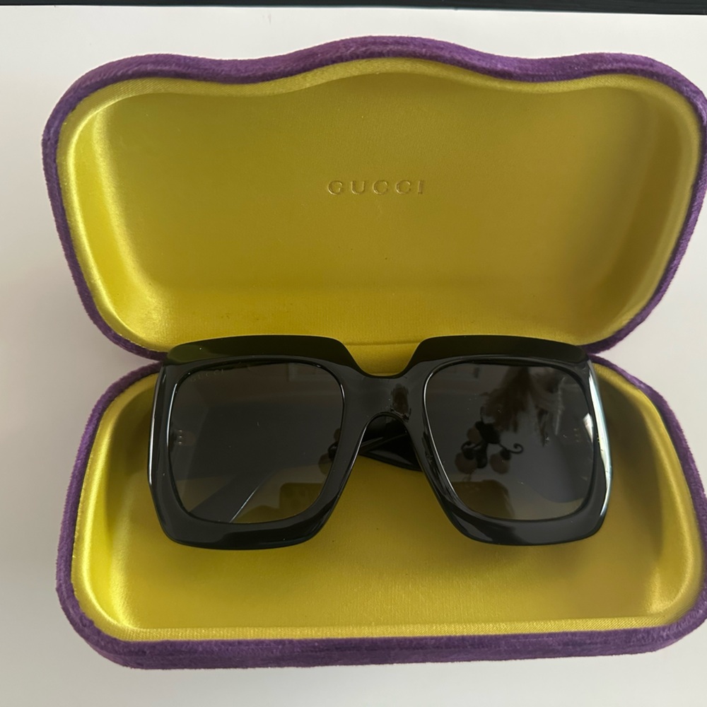 Authentic Gucci Square Sunglasses. 54mm.